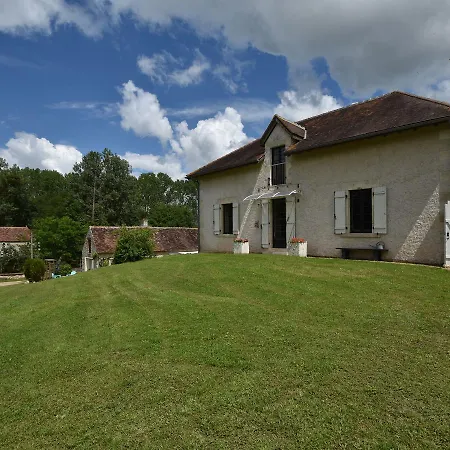 Villa Riverside In With Swimming Pool *